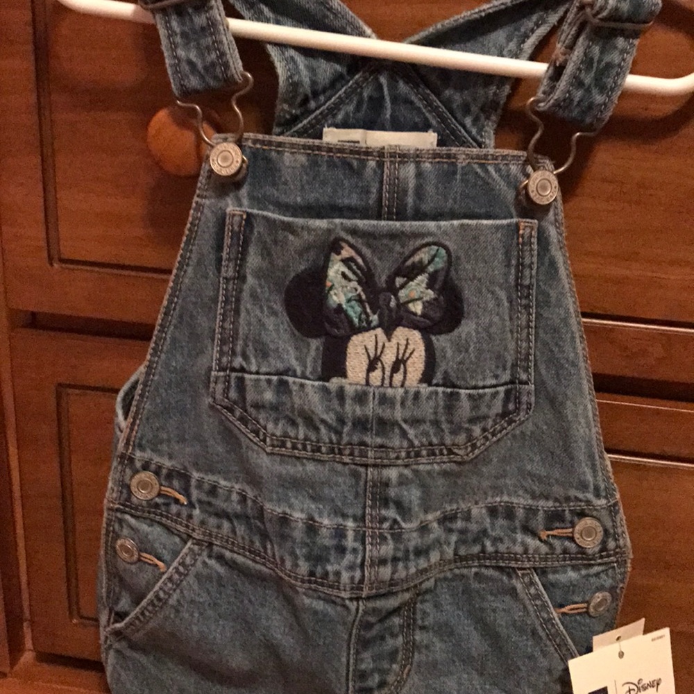 Baby gap Disney shirt over all!